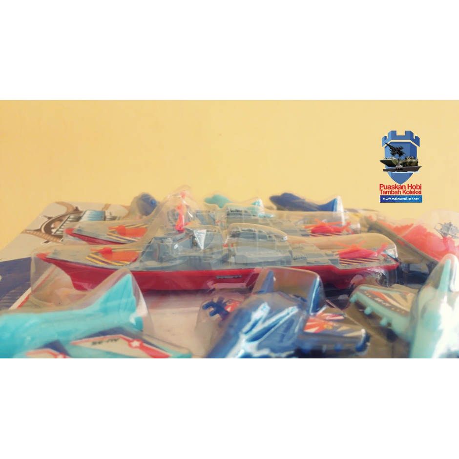 Mainan Aneka Kapal Perang dan Pesawat 