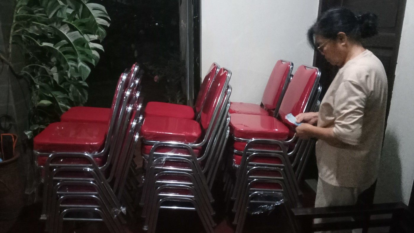 Sewa Kursi Pondok Kacang Barat TangSel Telp 081298259626