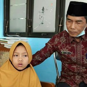 Kepala Seksi Penyelenggara Syariah Kantor Kementerian Agama Kabupaten Sukabumi Provinsi Jawa Barat Uji Tahfidz Fathiyyah Zahra Abdul Karim