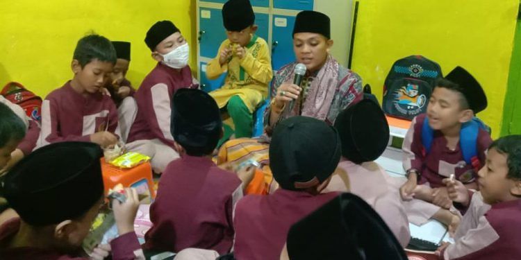 Santri TAFZAK Isi Liburan dengan Murojaah Al-Qur’an