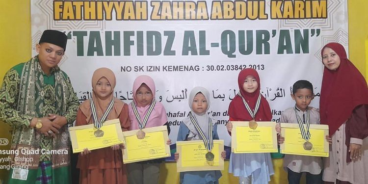 Periode Juli-Desember 2022, Kategori Santri Terbaik Tahfidz Al-Qur’an Fathiyyah Zahra Abdul Karim