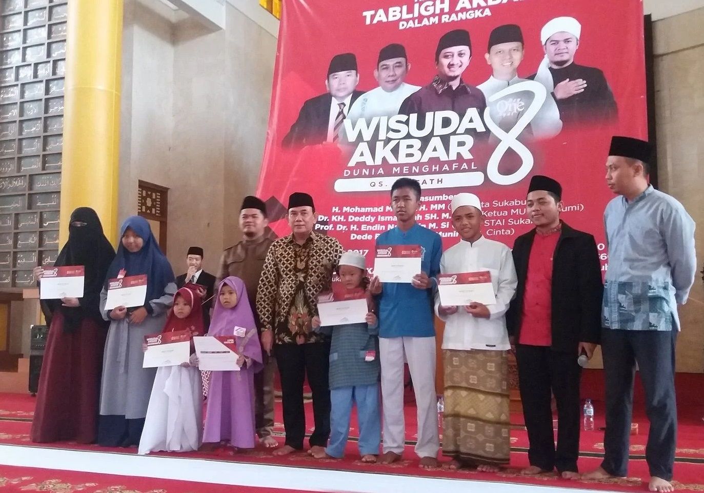 Fathiyyah Zahra Abdul Karim Ikut Wisuda Akbar Tahfidz Al-Qur’an yang diselenggarakan oleh Ustadz Yusuf Mansur