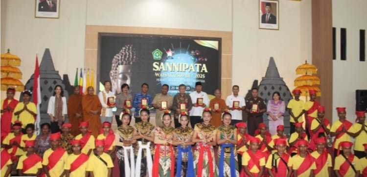 HADIRI SANNIPATA WAISAK 2569 BE/2025, WAGUB : MALUKU TIDAK BISA DIBANGUN SEORANG DIRI