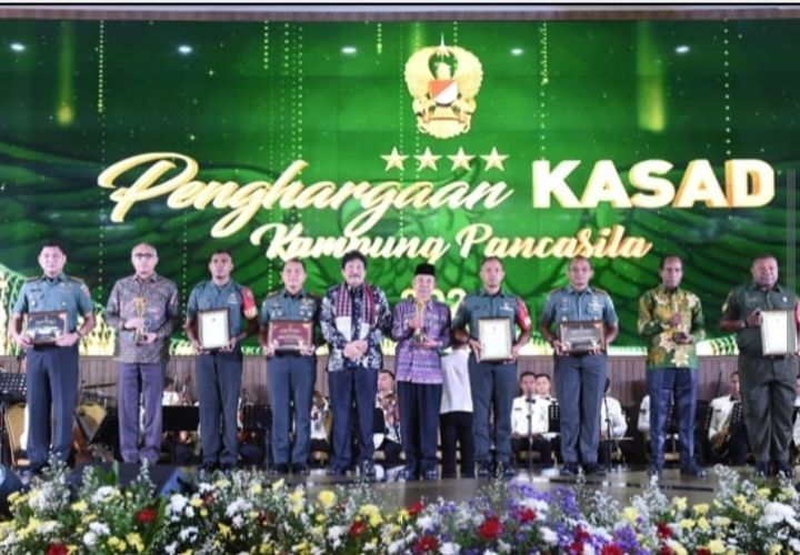 Dari Kasad Aword Rutong Juara Satu  Taruna Bagi Pembinaan  Generasi Muda