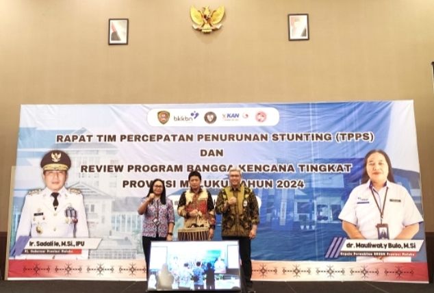 SADALI BUKA RAPAT TPPS DAN REVIEW PROGRAM KINERJA BANGGA KENCANA