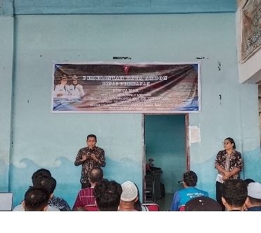 Wali Kota Temui PKL Pasar Arumbae Sampaikan Penetapan TPI Perda Baru & Kunjungi Sampah Pedagang