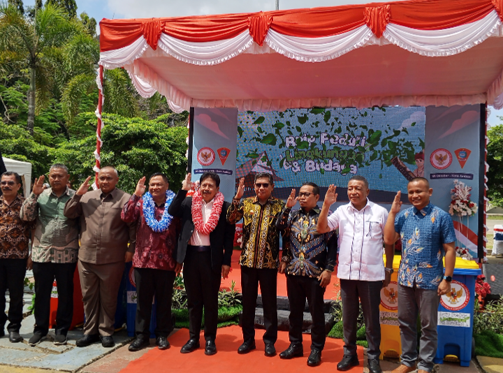 BPIP Sosialisasi Ideologi Pancasila dikota Ambon, Serahkan 50 Gerobak Sampah