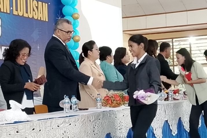 SAHUSILAWANE : PELEPASAN SISWA ANGKATAN 68, SMK N 1 AMBON PENUH HIKMAH, DOA KAMI MENGIRINGI LANGKAH KALIAN