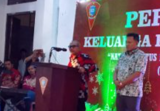 Di Natal DPRD  Kota Ambon, Gaspersz & Alfian Saling Menyapa Untuk Bersama Bangun Kota Ambon