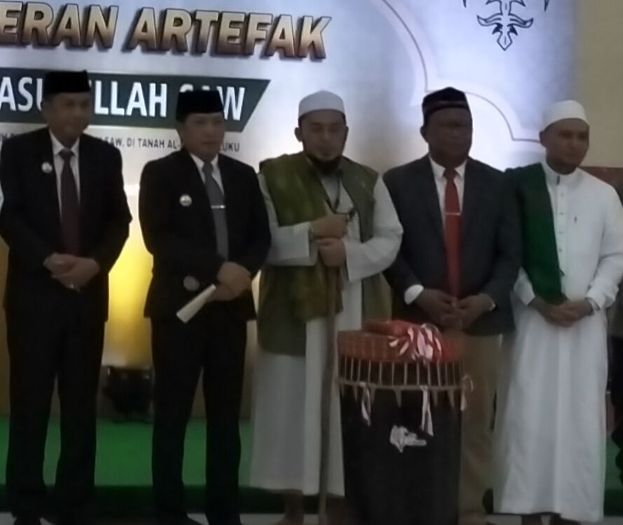 PJ. GUB AJAK MASYARAKAT HADIRI FESTIVAL AL-MULK PAMERAN ARTEFAK RASULULLAH SAW