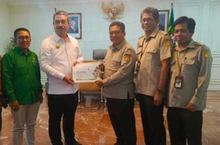 Gubernur Maluku Terima Dirjen Perkebunan Kementan