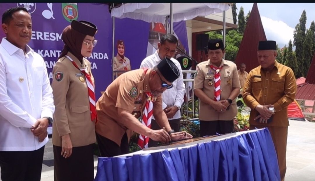 GUB : RESMI GEDUNG KANTOR KWARDA GERAKAN PRAMUKA MALUKU