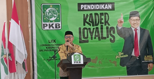 LA HAMIDI BUKA KEGIATAN PENDIDIKAN KADER LOYALIS PARTAI PKB DPC BURU SELATAN