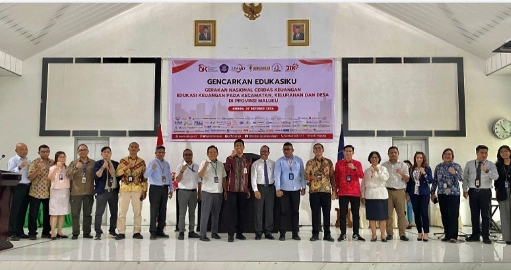 OJK Gandeng UKIM Terus Gencar Buat Edukasi  Masyarakat Maluku Cerdas Keuangan Menuju Indonesia Emas