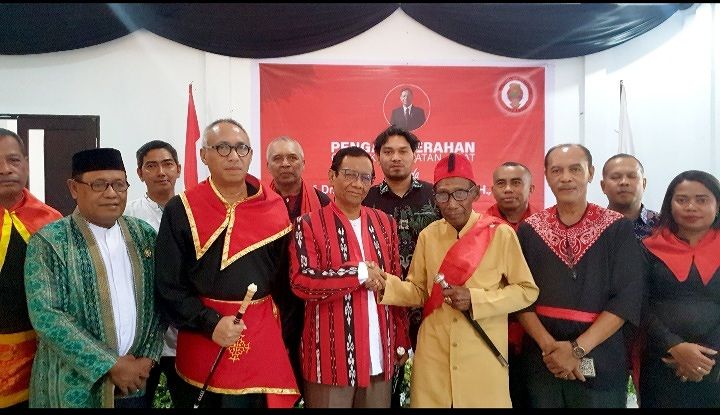 Menkopolhukam Mahfud MD Hadiri Deklarasi Jujaro-Mungare Kembalikan Negeri Ada di Maluku