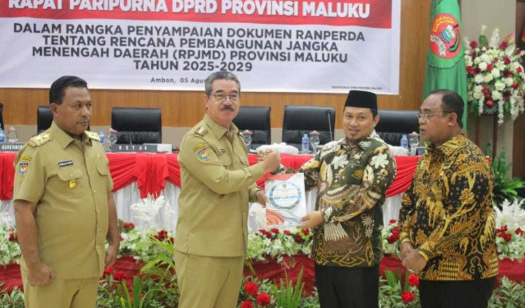 Ranperda RPJMD Propinsi Maluku Tahun 2025-2029 Diserahkan Gubernur Ke DPRD 