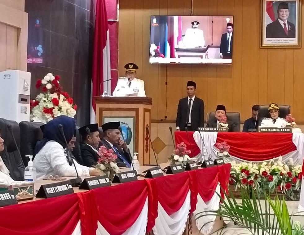 Wali Kota Sampaikan Pidato Perdana Pada Rapat Paripurna DPRD Kota Ambon