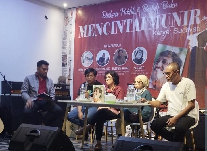 Diskusi & Bedah Buku Mencintai Munir Dikota Ambon Jadi Perhatian Aktivis & Mahasiswa