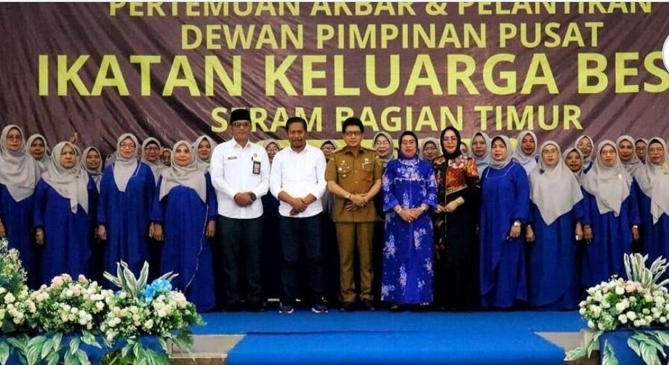 Nita : Lantik Pengurus Taklim NN, Terimakasih Dukungan Warga SBT Terpilih Di Pileg