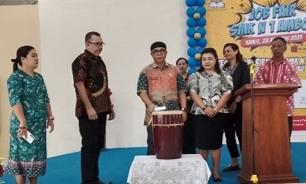 Leiwakabessy : Apresiasi Jobfair SMK N 1 Ambon, luar Biasa Ribuan Orang Melamar