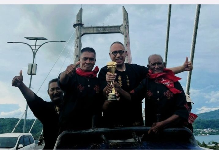 Danramil Beserta Staf, Warga Runtong Sambut Raja Hadirkan Piala Kampung Pancasila