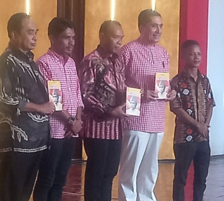 SAMSON : KEMBALIKAN NEGERI ADAT BISA NAMUN PERLU TAHANG BANTING DEMI KEJAYAAN ANAK NEGERI