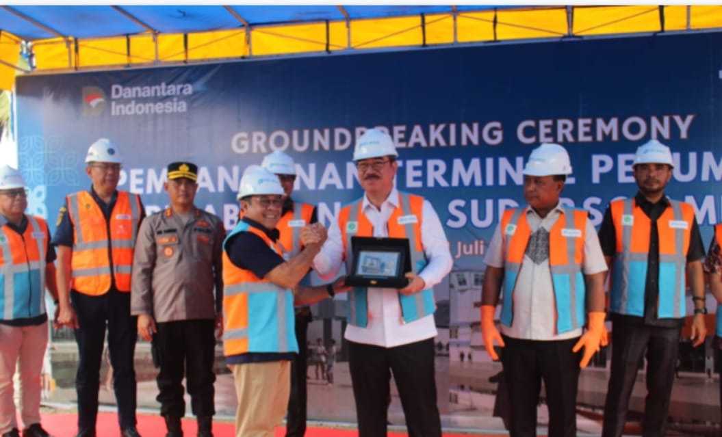 Gubernur Hadiri Groundbreaking Ceremony Pembangunan Terminal Penumpang Pelabuhan Yos Sudarso