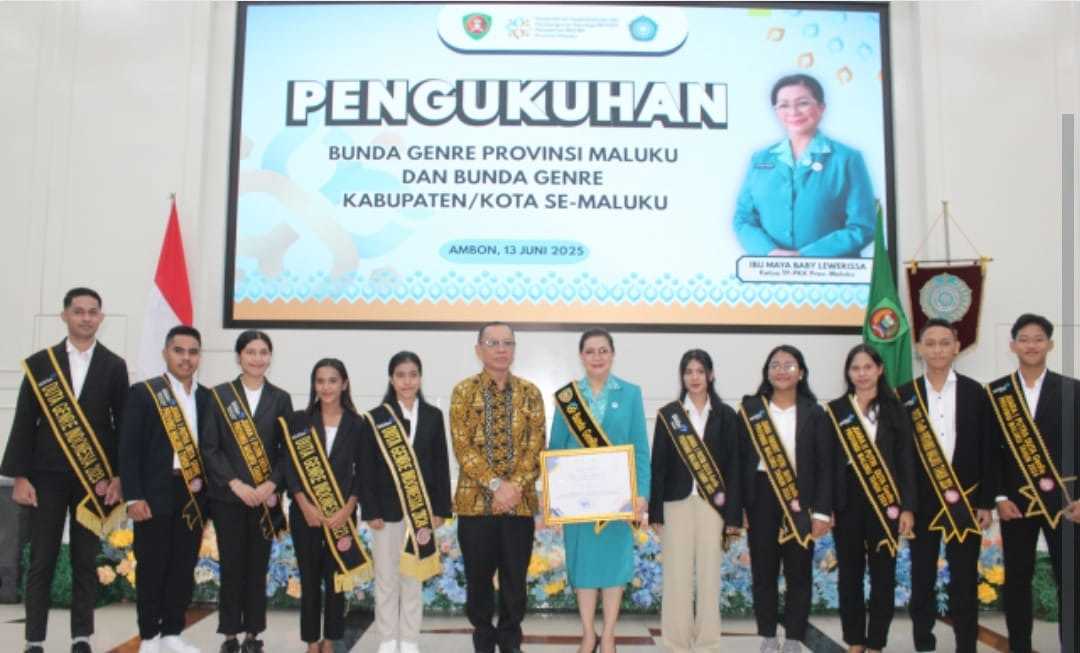 MAYA BABY LEWERISSA DIKUKUHKAN JADI BUNDA GENRE PROVINSI MALUKU