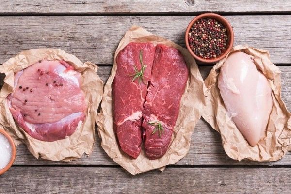 5 Cara Membedakan Daging Sapi, Babi, dan Ayam biar Gak Salah Pilih