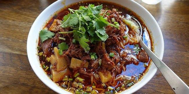 RAWON DAGING MIE KUNING SEDAP SOY