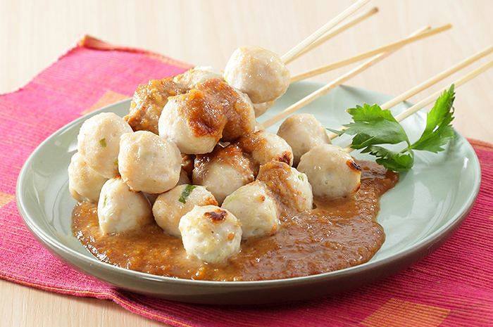 SATE BOLA AYAM SAUS PECEL