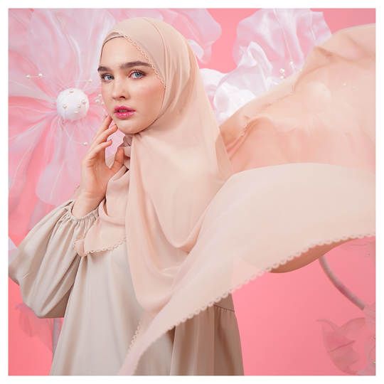 Tatuis Square Hijab Damour 112 Cream Maxy