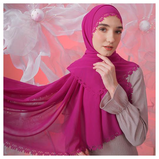 Tatuis Square Hijab Damour 115 Magenta Maxy