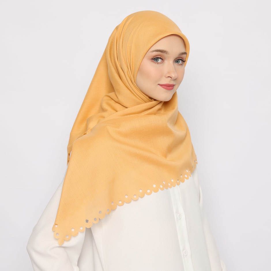 Tatuis Square Hijab Damour 109 Orange Reguler