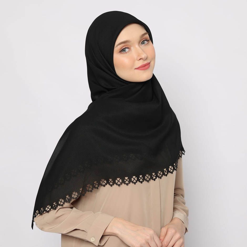 Tatuis Square Hijab Damour 124 Black Reguler