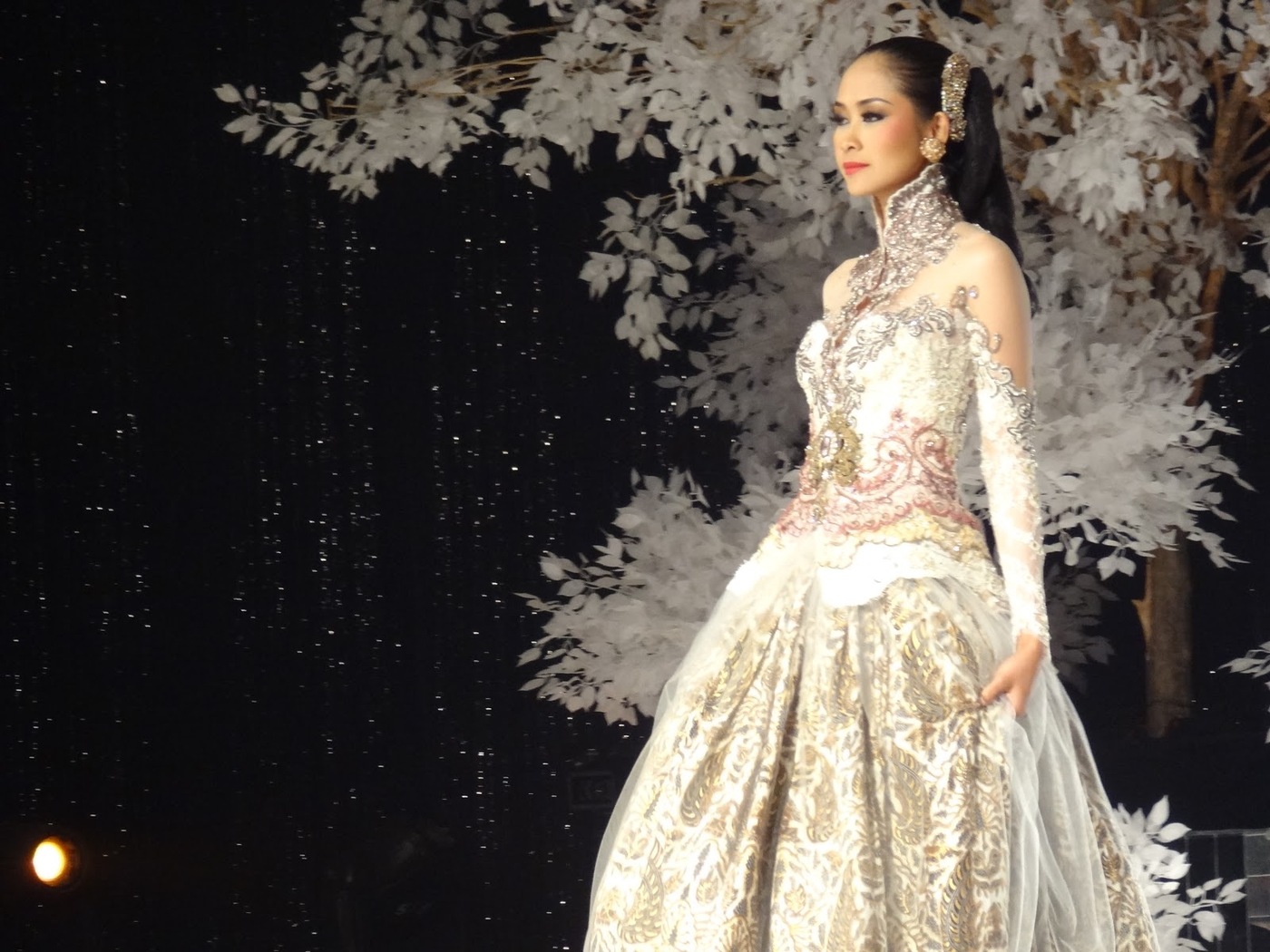 Merawat Kebaya Pernikahan Anda